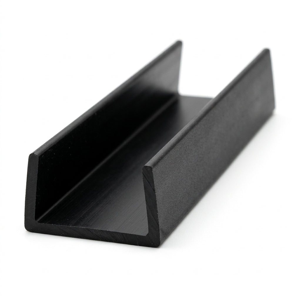 19mm Plastic Clip On Flat Vanilla - Pack of 12, 2.44m Each