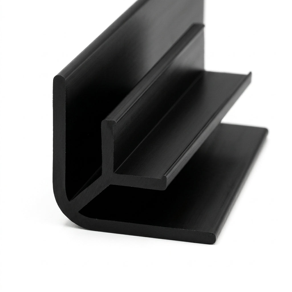 3mm Internal Plastic Corner Black - Pack of 12, 2.54m Each