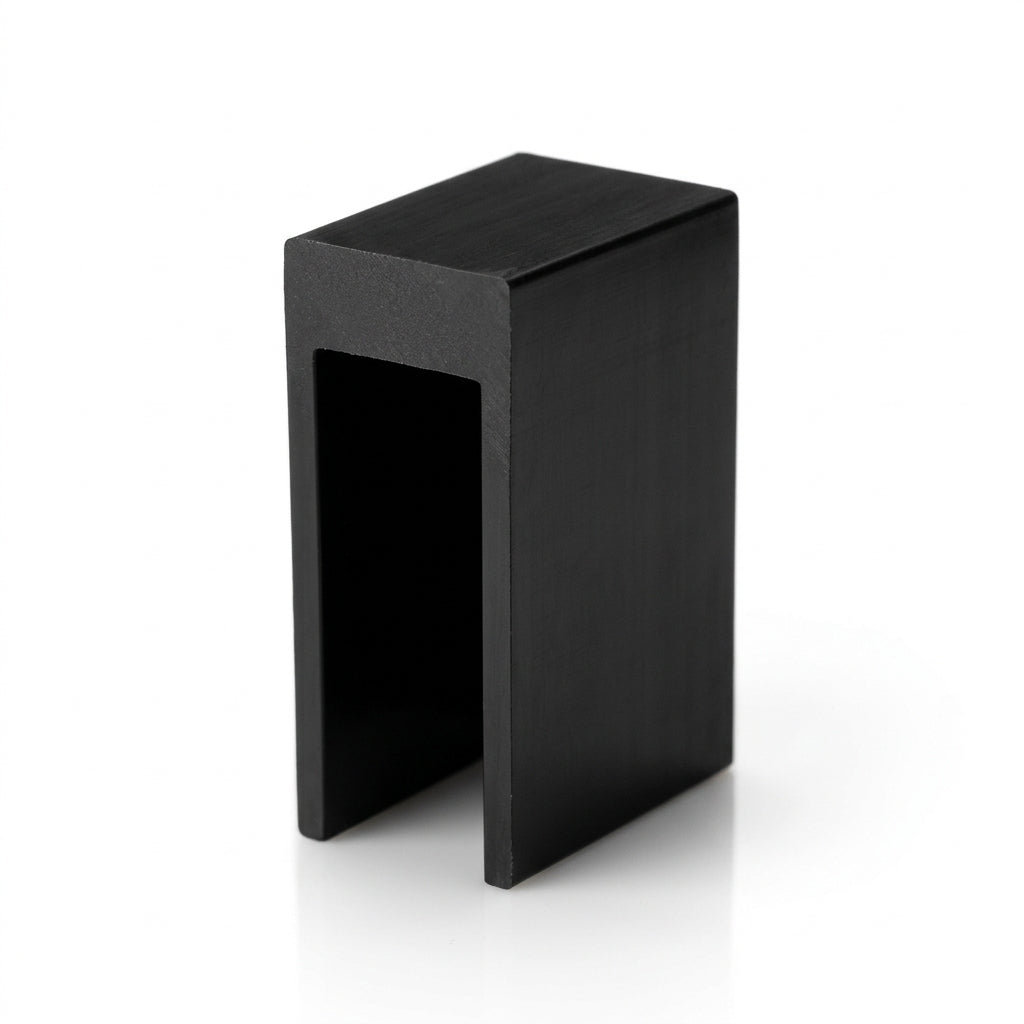 32mm Vanilla Plastic Angle - Pack of 12, 2.44m Each